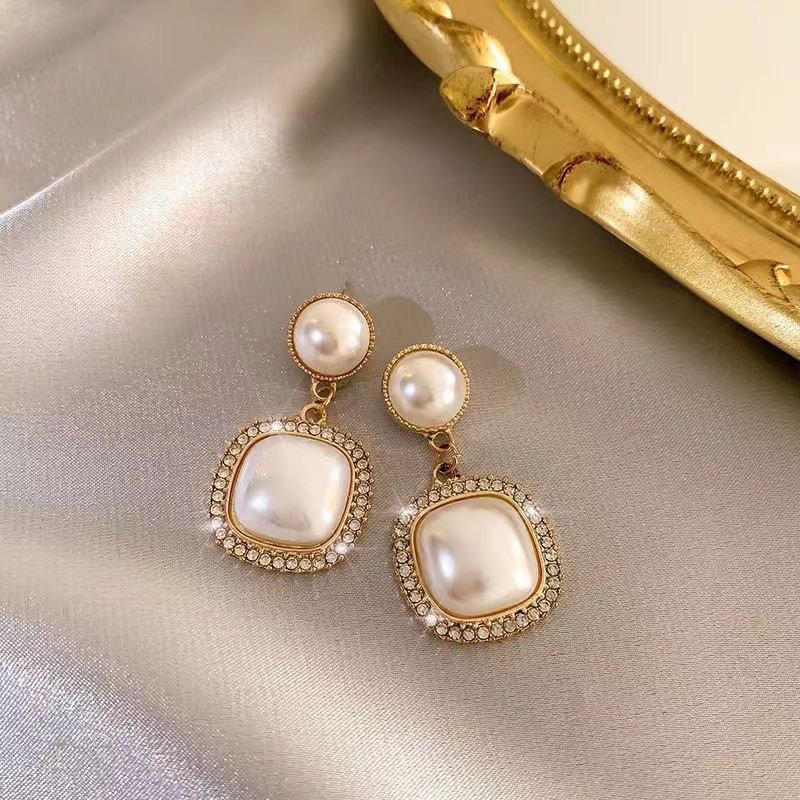 Pearl Drops